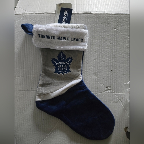Toronto Maple Leafs Forever Collectibles NHL Hockey 18" Christmas Stocking NWT - Picture 1 of 9